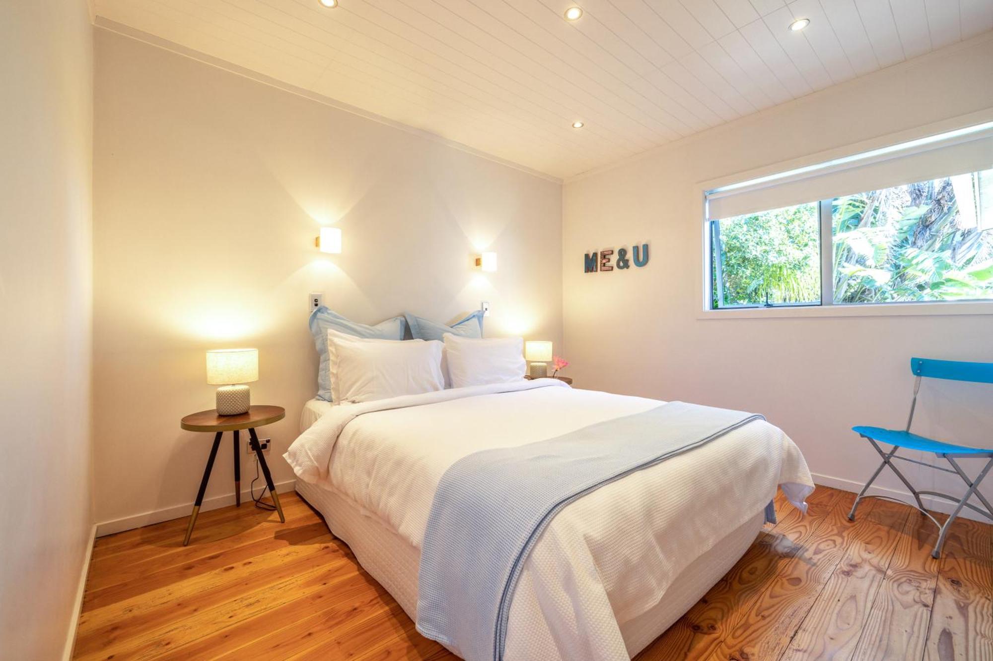 Tawa Cottage - Coast & Country Oneroa Екстер'єр фото