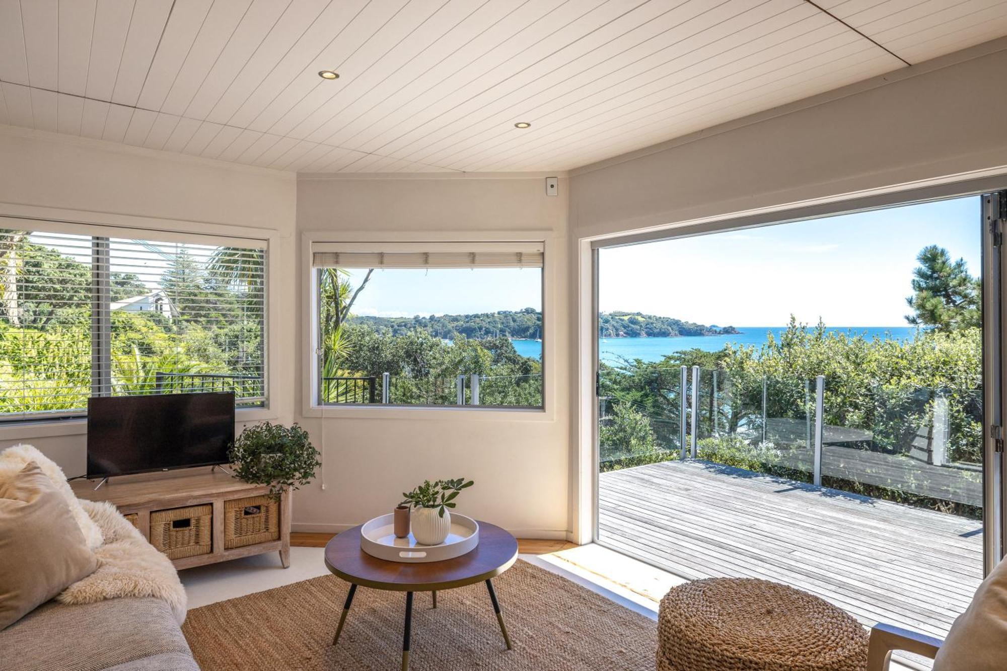 Tawa Cottage - Coast & Country Oneroa Екстер'єр фото